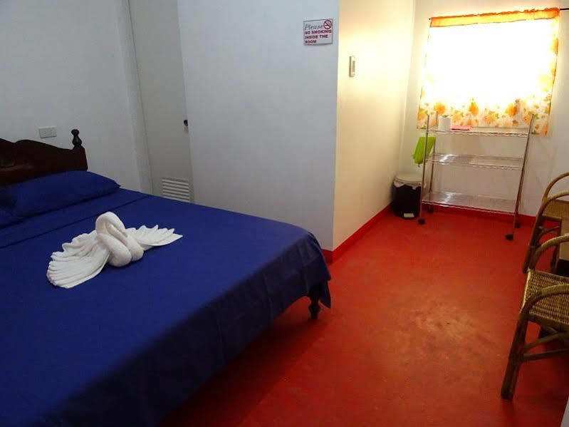 Happy Buddha Inn Puerto Galera Ngoại thất bức ảnh